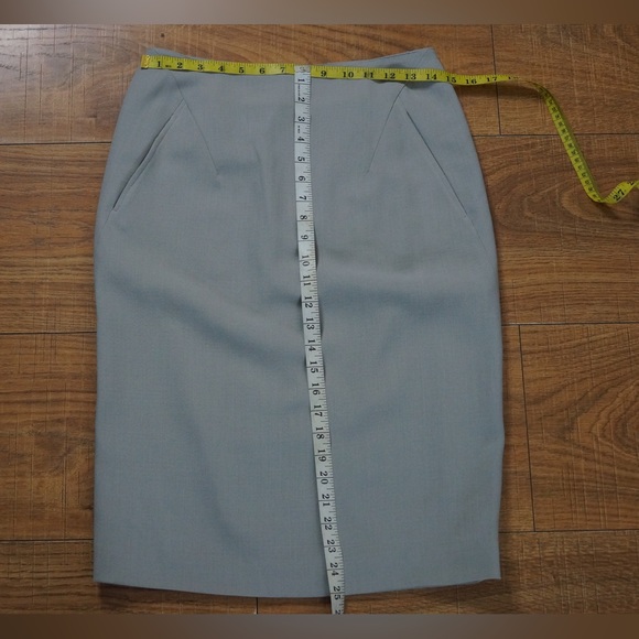 Giorgio Armani Grayish Tan Knee Length Skirt Virgin Wool Made in ItalySize 6 - Picture 5 of 8